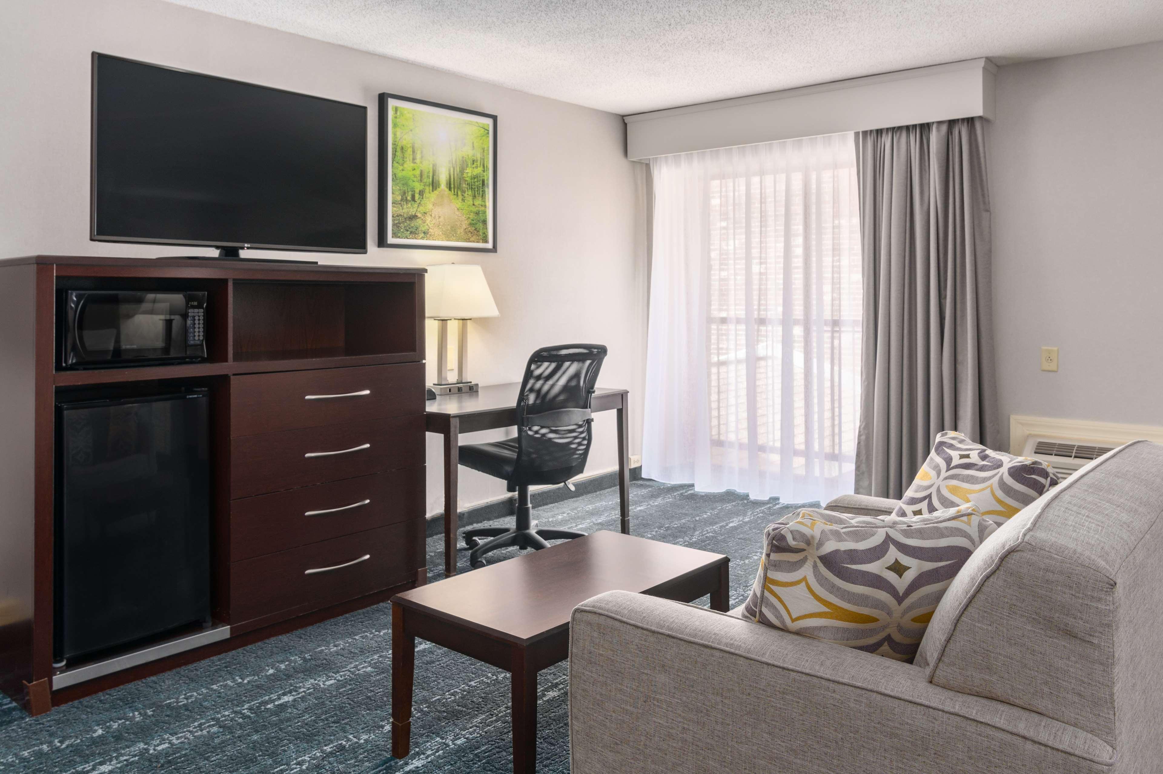 Best Western Plus Keene Hotel Экстерьер фото