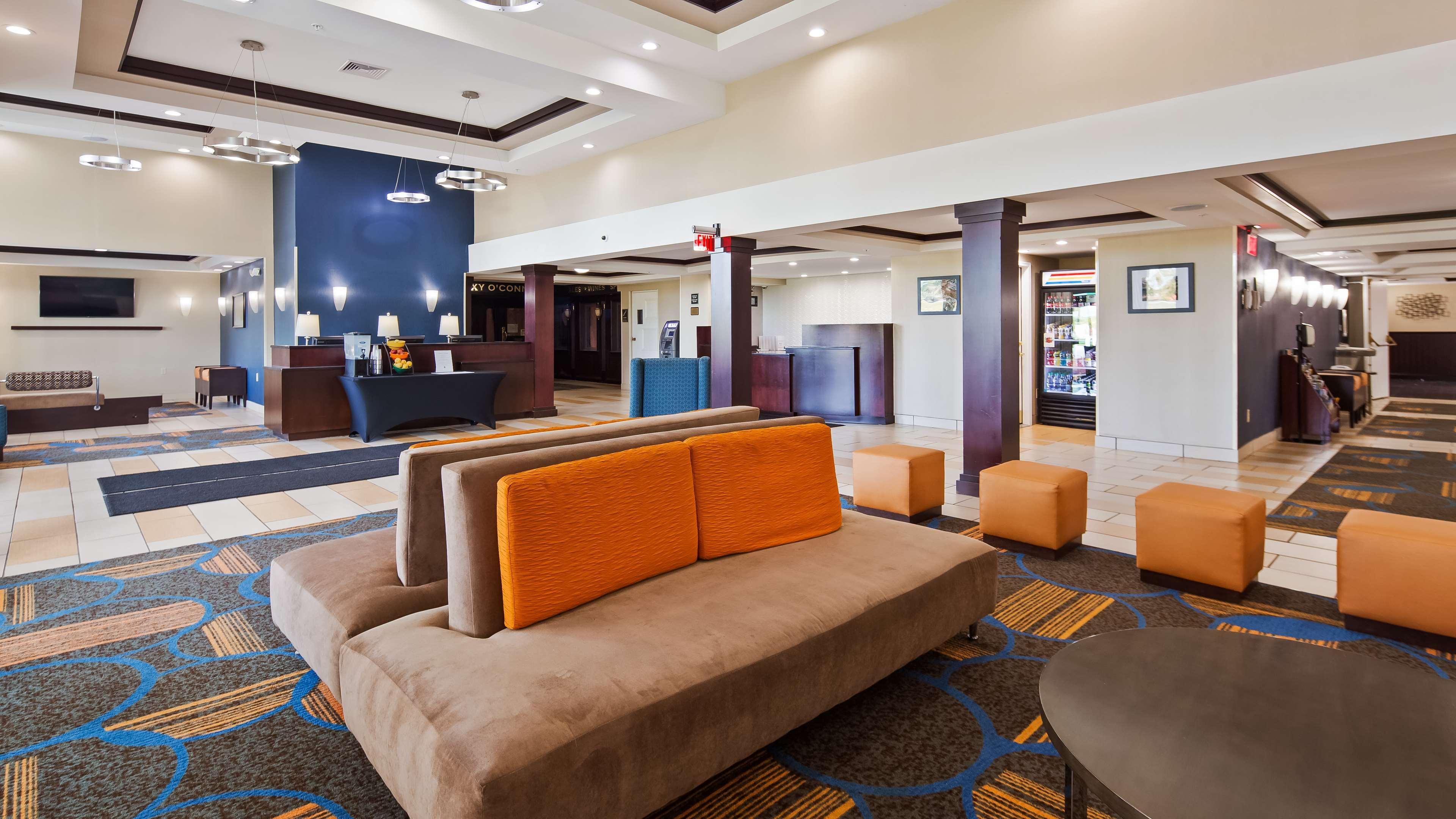 Best Western Plus Keene Hotel Интерьер фото