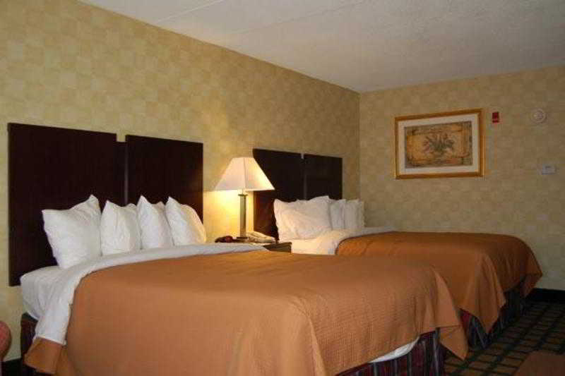 Best Western Plus Keene Hotel Номер фото