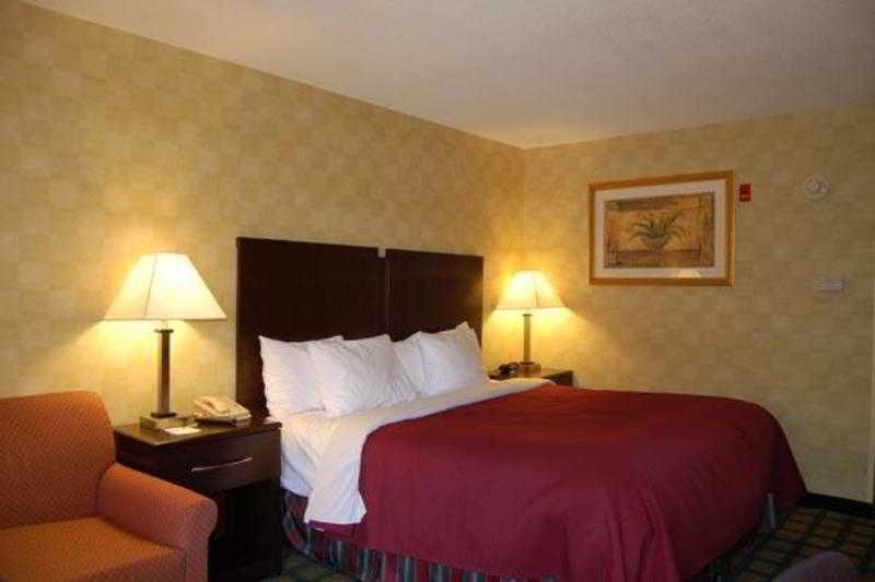 Best Western Plus Keene Hotel Номер фото