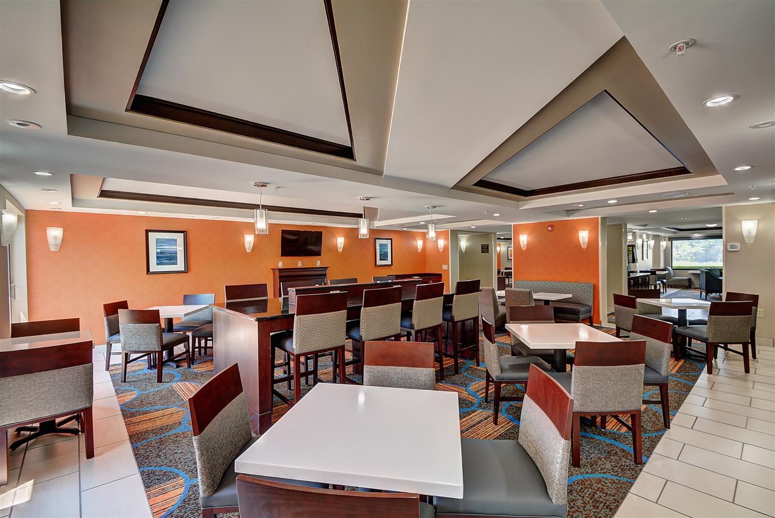 Best Western Plus Keene Hotel Экстерьер фото