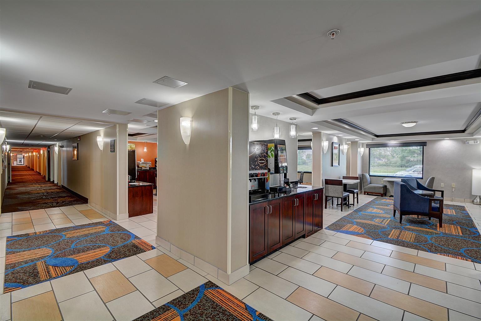 Best Western Plus Keene Hotel Экстерьер фото