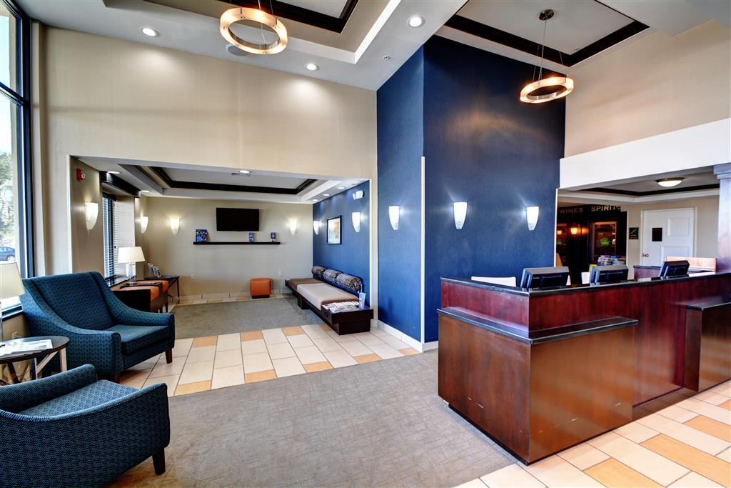 Best Western Plus Keene Hotel Интерьер фото