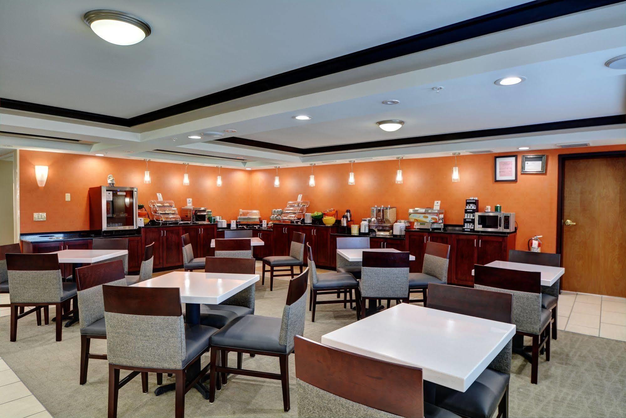 Best Western Plus Keene Hotel Экстерьер фото