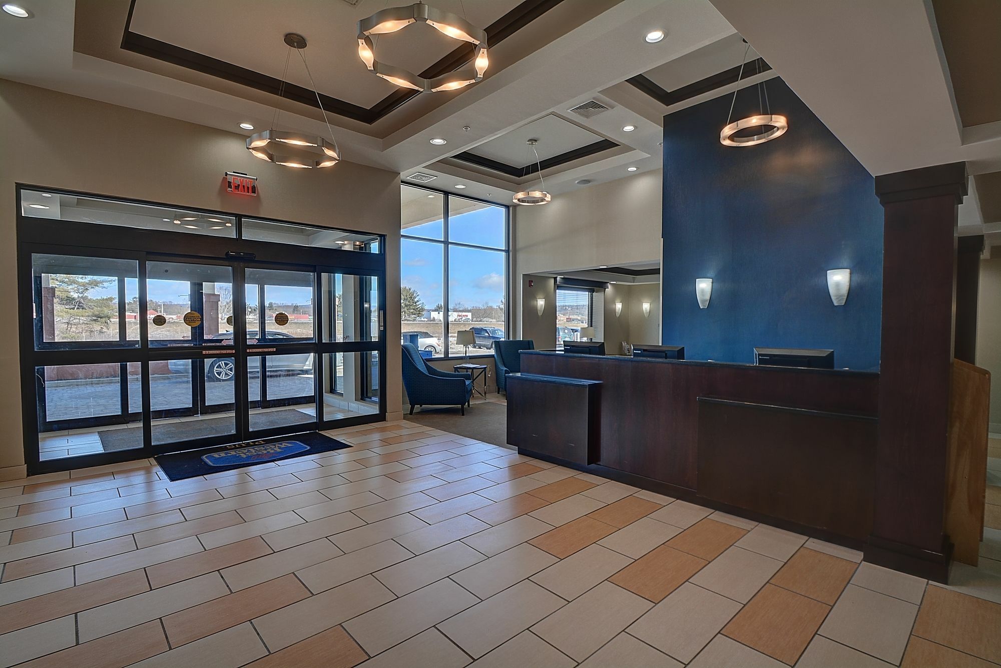 Best Western Plus Keene Hotel Экстерьер фото